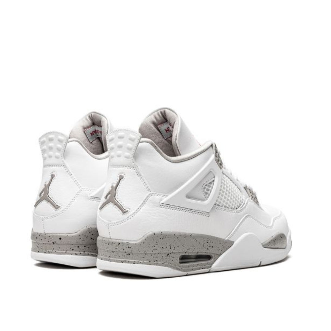AIR JORDAN
4 Retro White Oreo