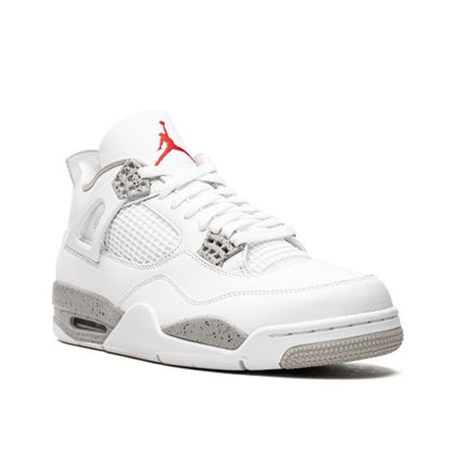 AIR JORDAN
4 Retro White Oreo